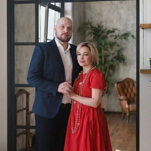 Татьяна Буланова объяснила, почему не живет с молодым мужем